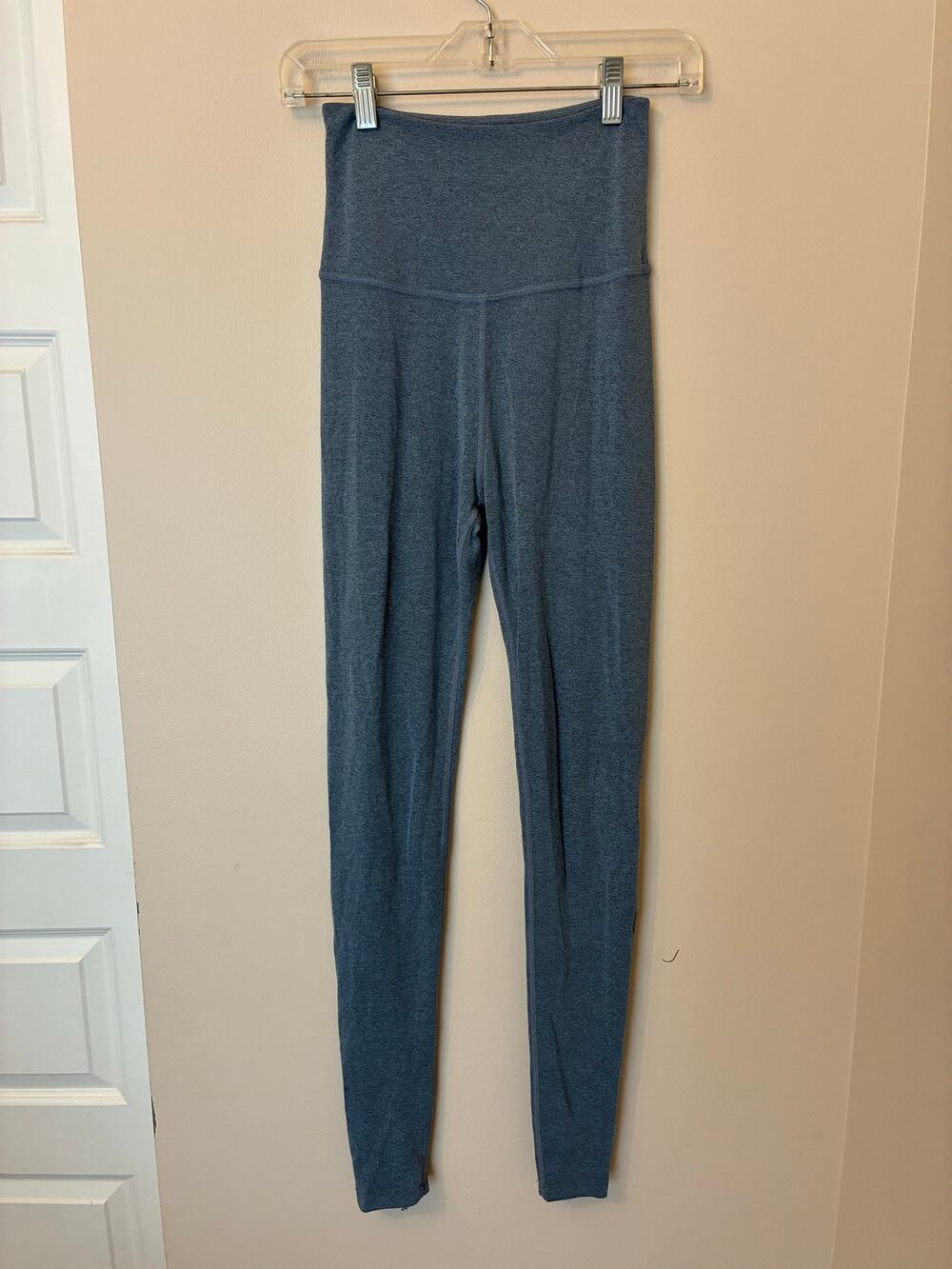 Beyond Yoga X Pure Barre Leggings Size Medium Blue Space Dye